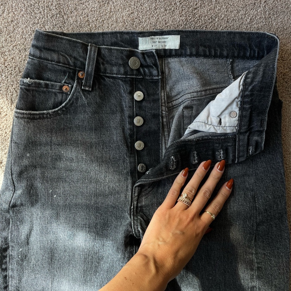 LEVI’S 501 skinny black jeans